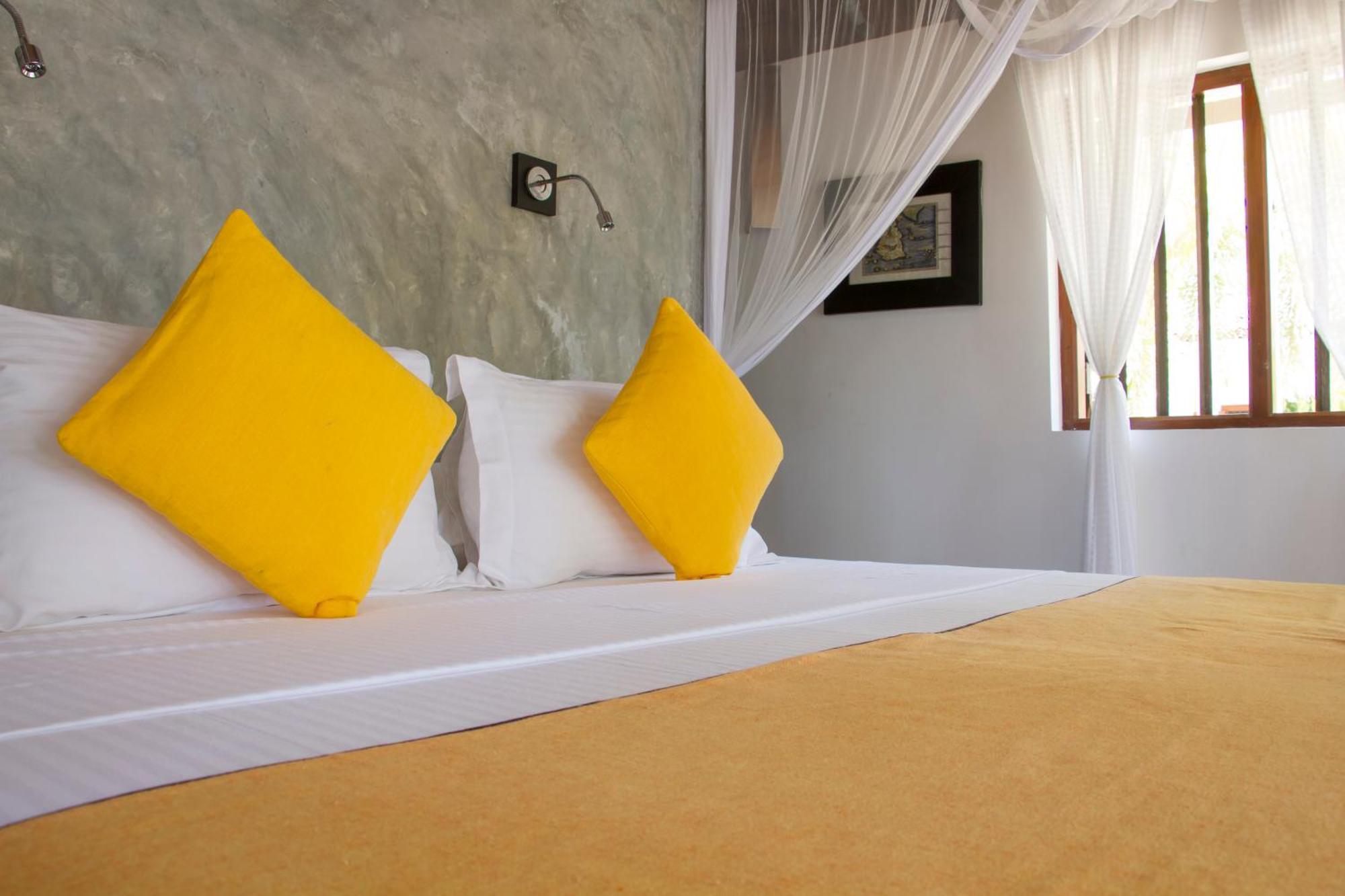 The Saffron House Otel Dikwella Dış mekan fotoğraf